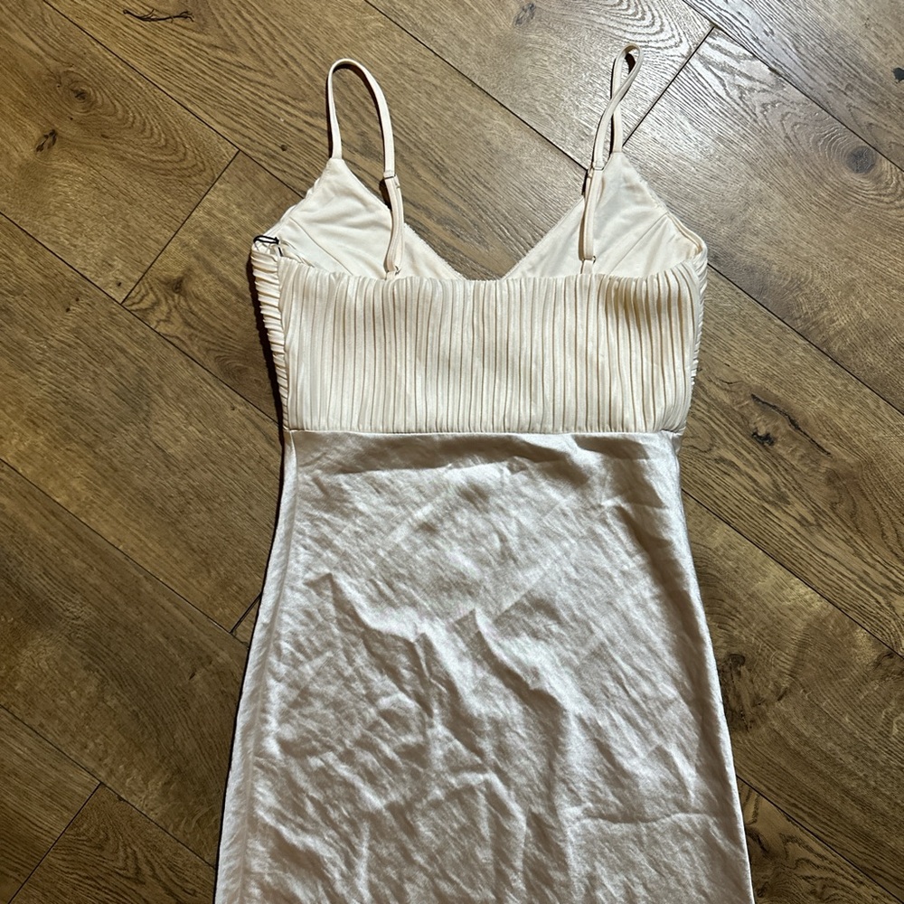 Light weight maxi dress with adjustable straps - Picture 5 of 6